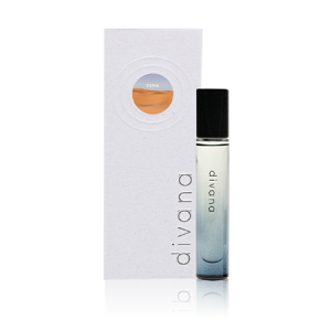 น้ำมันน้ำหอมจากพืชบริสุทธิ์ 15 มล. (DUNA) : 1,550 บาท